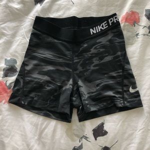 Nike Pros - Gray/Black XS